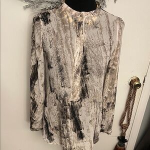 Elegant Black and Cream Women's Blouse